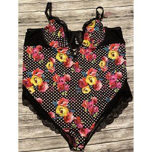 Betsey Johnson Torrid size 5x 28 bodysuit new black floral plus size